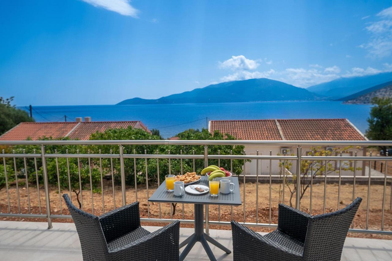 Maritina'S Apartments Amazing Sea View Agia Efimia Luaran gambar
