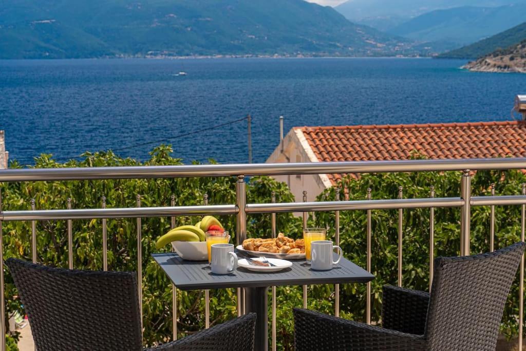 Maritina'S Apartments Amazing Sea View Agia Efimia Luaran gambar