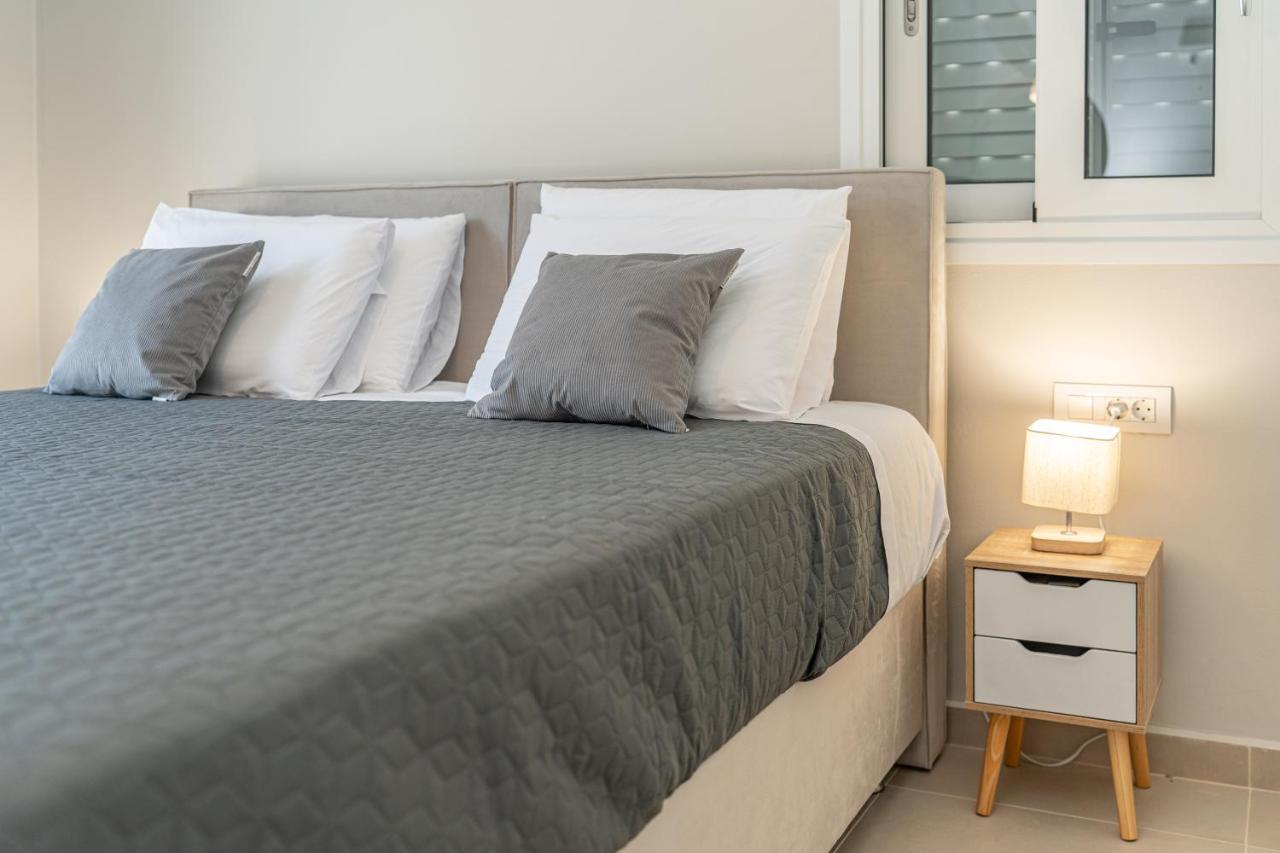 Maritina'S Apartments Amazing Sea View Agia Efimia Luaran gambar