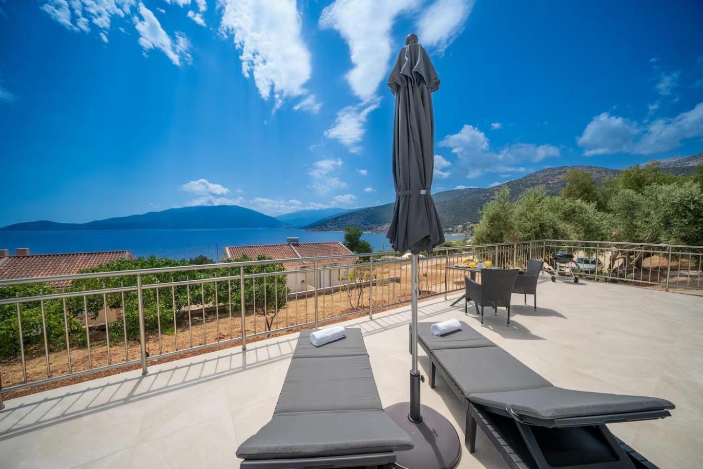 Maritina'S Apartments Amazing Sea View Agia Efimia Luaran gambar